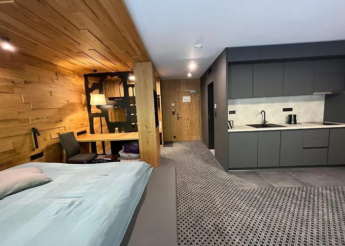 Rezidence Alpina 10,11 *