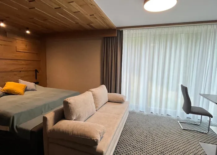 Rezidence Alpina 10,11 Apartment *